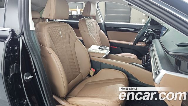 Hyundai Grandeur (GN7) 2,5 Gasoline 2WD Premium 2025 — фото 18