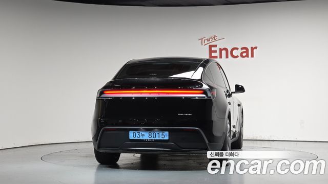 Tesla Model Y Long Range AWD 2025 — фото 4