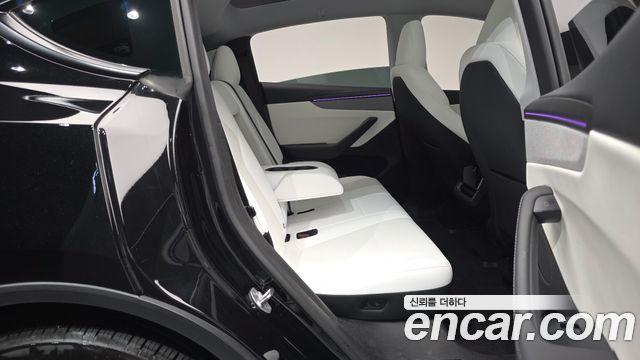 Tesla Model Y Long Range AWD 2025 — фото 11