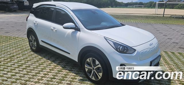 Kia Niro Plus Light (Taxi Trim) 2024 — фото 8