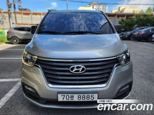 Hyundai Grand Starex Wagon 11-Seater Smart 2019 — фото 1