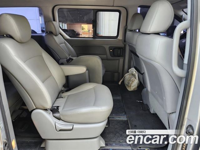 Hyundai Grand Starex Wagon 11-Seater Smart 2019 — фото 10