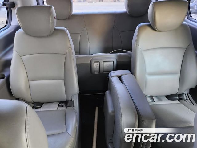 Hyundai Grand Starex Wagon 11-Seater Smart 2019 — фото 15