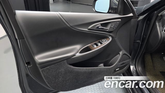 Chevrolet Malibu 1.5 Turbo LTZ 2017 — фото 24