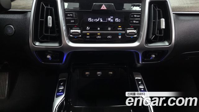 Kia Sorento (IV) Diesel 2.2 4WD Prestige 2021 — фото 17