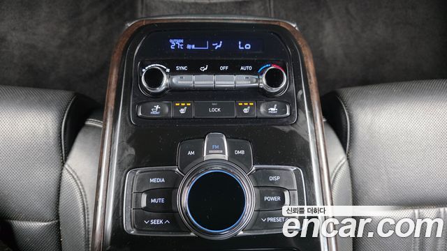 Genesis EQ900 3.8 GDI AWD Premium Luxury 2016 — фото 19