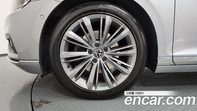 Volkswagen Passat GT (B8) 2.0 TDI 4Motion Prestige 2022 — фото 5