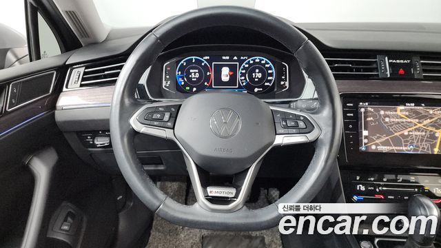 Volkswagen Passat GT (B8) 2.0 TDI 4Motion Prestige 2022 — фото 12