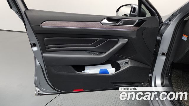 Volkswagen Passat GT (B8) 2.0 TDI 4Motion Prestige 2022 — фото 24