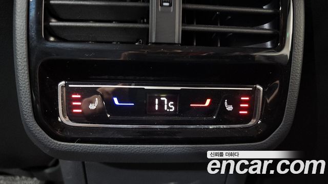Volkswagen Passat GT (B8) 2.0 TDI 4Motion Prestige 2022 — фото 33