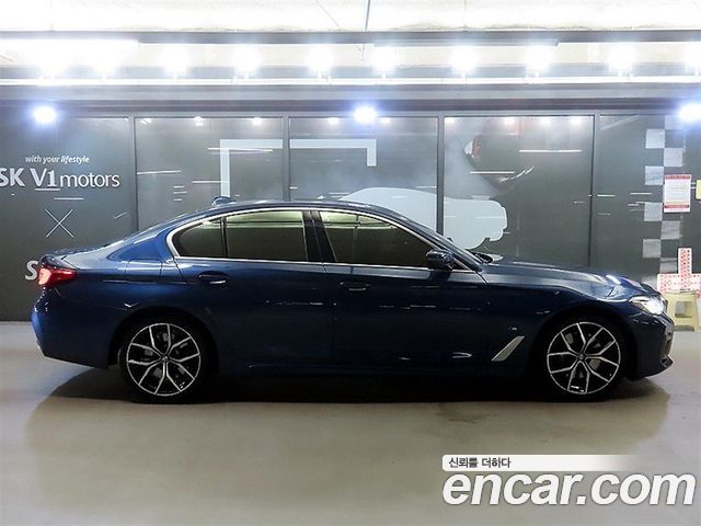 BMW 5 Series (G30) 530e M Sport 2021 — фото 3