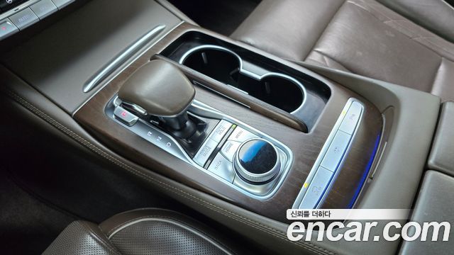 Kia K9 3.8 GDI AWD PlatinumⅡ 2020 — фото 9