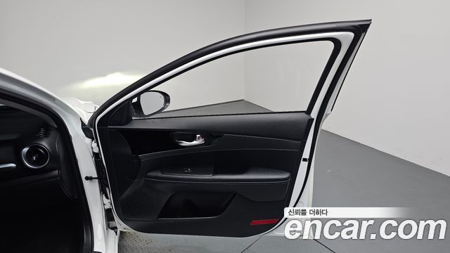 Kia K3 (II) 1.6 Noblesse 2022 — фото 24