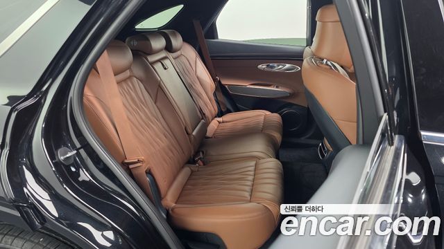 Genesis GV70 2.5T Gasoline 2WD 2023 — фото 11