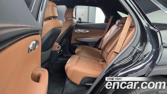 Genesis GV70 2.5T Gasoline 2WD 2023 — фото 12