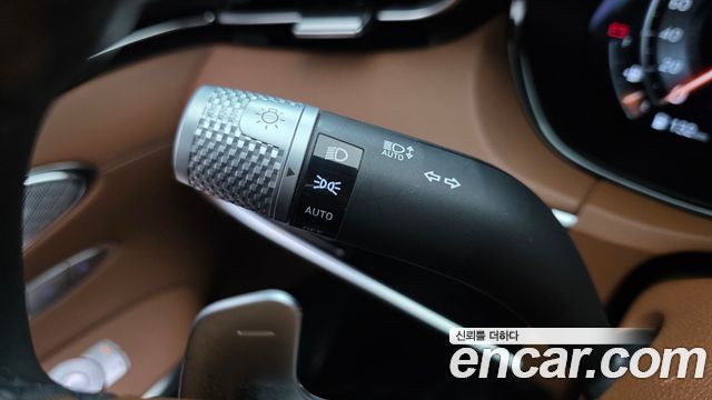 Genesis GV70 2.5T Gasoline 2WD 2023 — фото 27