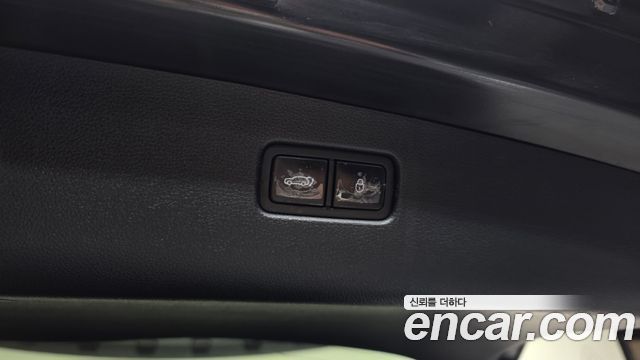 Genesis GV70 2.5T Gasoline 2WD 2023 — фото 33