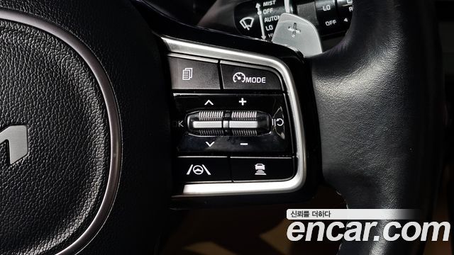 Kia Carnival (IV) Gasoline 7-Seater Noblesse 2023 — фото 17