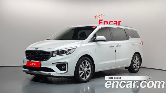Kia Carnival 9-Seater Prstige 2020 — фото 1