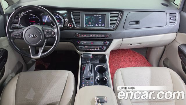 Kia Carnival 9-Seater Prstige 2020 — фото 7