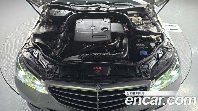 Mercedes-Benz E-Class (W212) E200 Elegance 2014 — фото 6