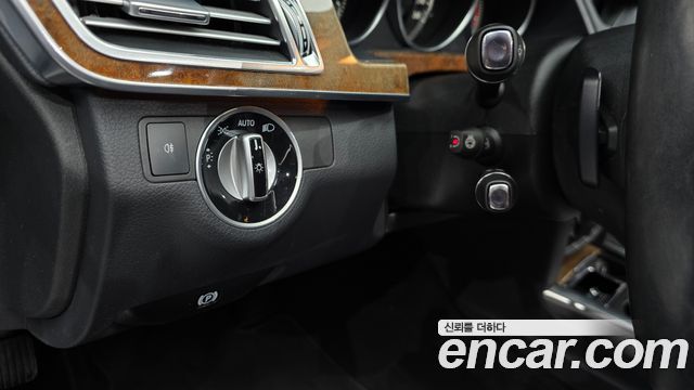 Mercedes-Benz E-Class (W212) E200 Elegance 2014 — фото 16
