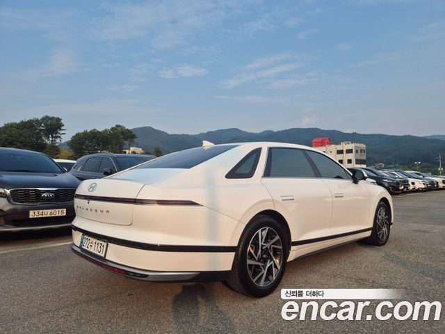 Hyundai Grandeur (GN7) 3.5 LPG 2WD Exclusive 2023 — фото 2