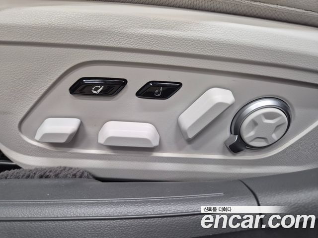 Hyundai Grandeur (GN7) 3.5 LPG 2WD Exclusive 2023 — фото 17