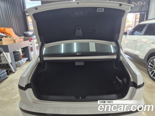 Hyundai Grandeur (GN7) 3.5 LPG 2WD Exclusive 2023 — фото 22