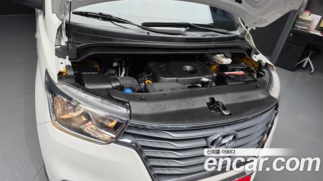Hyundai Grand Starex Wagon 12-Seater Smart 2020 — фото 6
