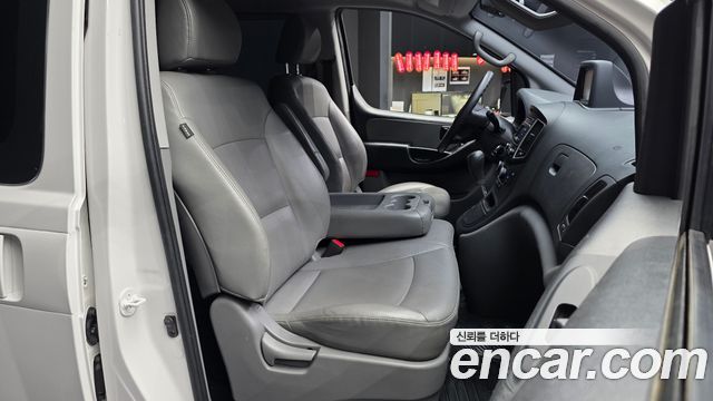 Hyundai Grand Starex Wagon 12-Seater Smart 2020 — фото 11