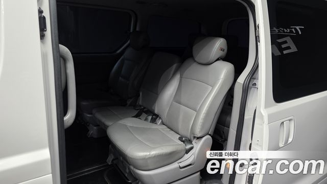 Hyundai Grand Starex Wagon 12-Seater Smart 2020 — фото 26