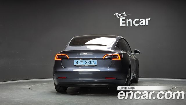 Tesla Model 3 Standard Range Plue RWD 2021 — фото 4