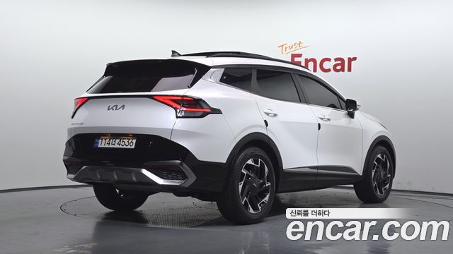 Kia Sportage (V) Gasoline 1.6 Turbo 2WD Nobleless 2022 — фото 2