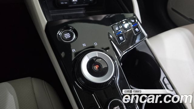 Kia Sportage (V) Gasoline 1.6 Turbo 2WD Nobleless 2022 — фото 9