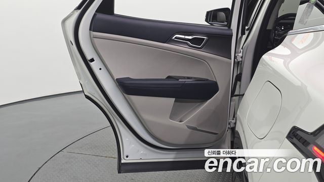 Kia Sportage (V) Gasoline 1.6 Turbo 2WD Nobleless 2022 — фото 31