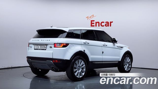 Land Rover Range Rover Evoque 2.0 TD4 HSE 2017 — фото 2