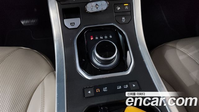 Land Rover Range Rover Evoque 2.0 TD4 HSE 2017 — фото 9