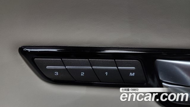 Land Rover Range Rover Evoque 2.0 TD4 HSE 2017 — фото 16