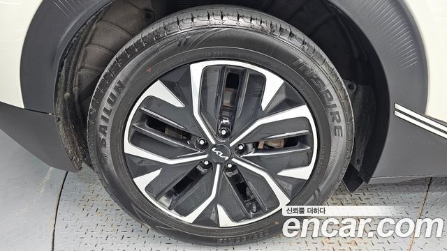 Kia EV6 Long Range Air 2022 — фото 5