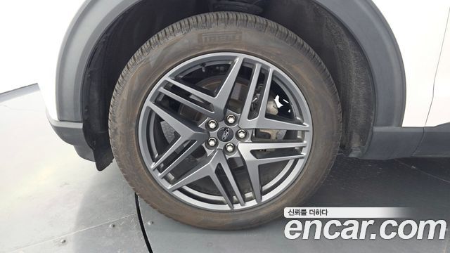 Ford Explorer (VI) 2.3 LimIted 4WD 2021 — фото 5
