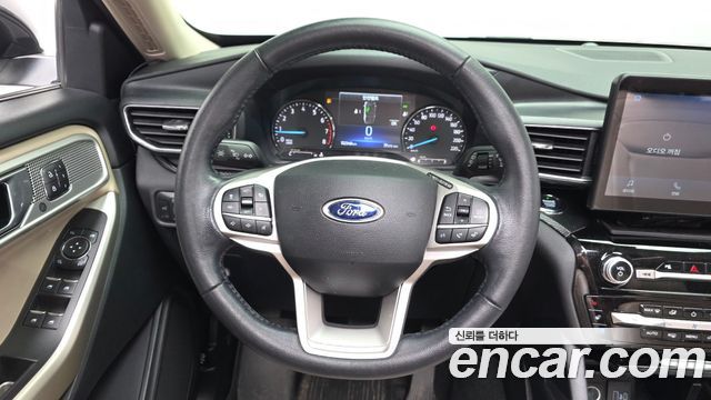 Ford Explorer (VI) 2.3 LimIted 4WD 2021 — фото 13