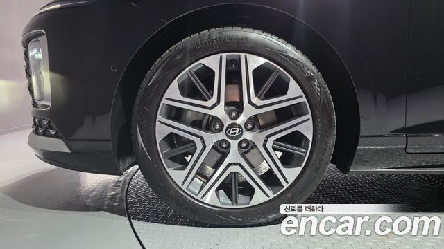 Hyundai Grandeur (GN7) 2,5 Gasoline 2WD Exclusive 2023 — фото 5