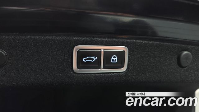 Hyundai Grandeur (GN7) 2,5 Gasoline 2WD Exclusive 2023 — фото 20