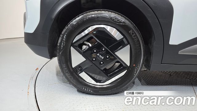 Kia EV3 Standard 2WD Earth 2025 — фото 21