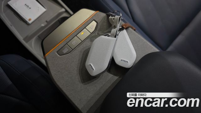 Kia EV3 Standard 2WD Earth 2025 — фото 29