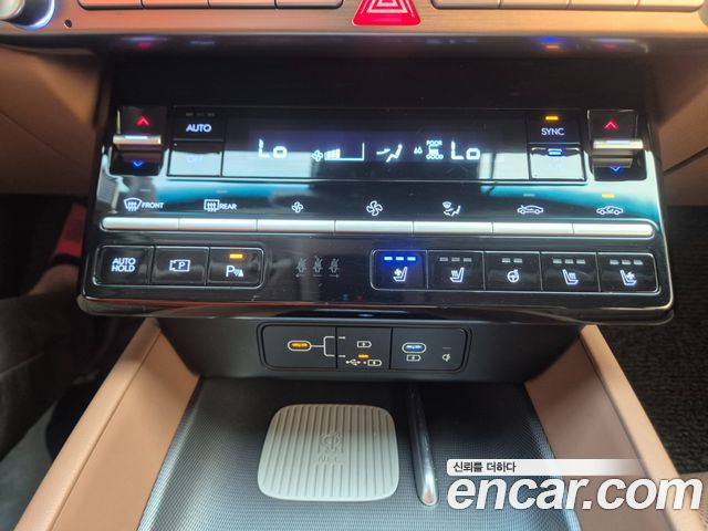 Hyundai Grandeur (GN7) 3.5 LPG 2WD Exclusive 2023 — фото 8