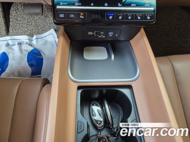 Hyundai Grandeur (GN7) 3.5 LPG 2WD Exclusive 2023 — фото 10