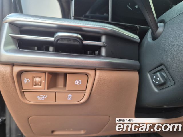 Hyundai Grandeur (GN7) 3.5 LPG 2WD Exclusive 2023 — фото 17