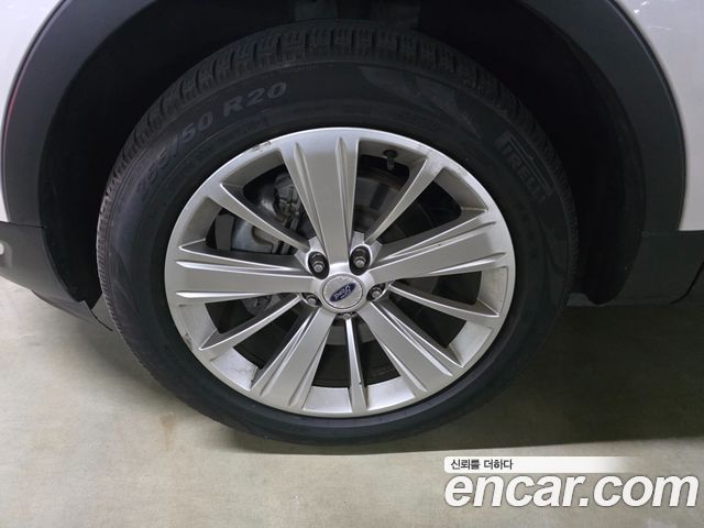 Ford Explorer 3.5 Limited 4WD 5th 2019 — фото 23